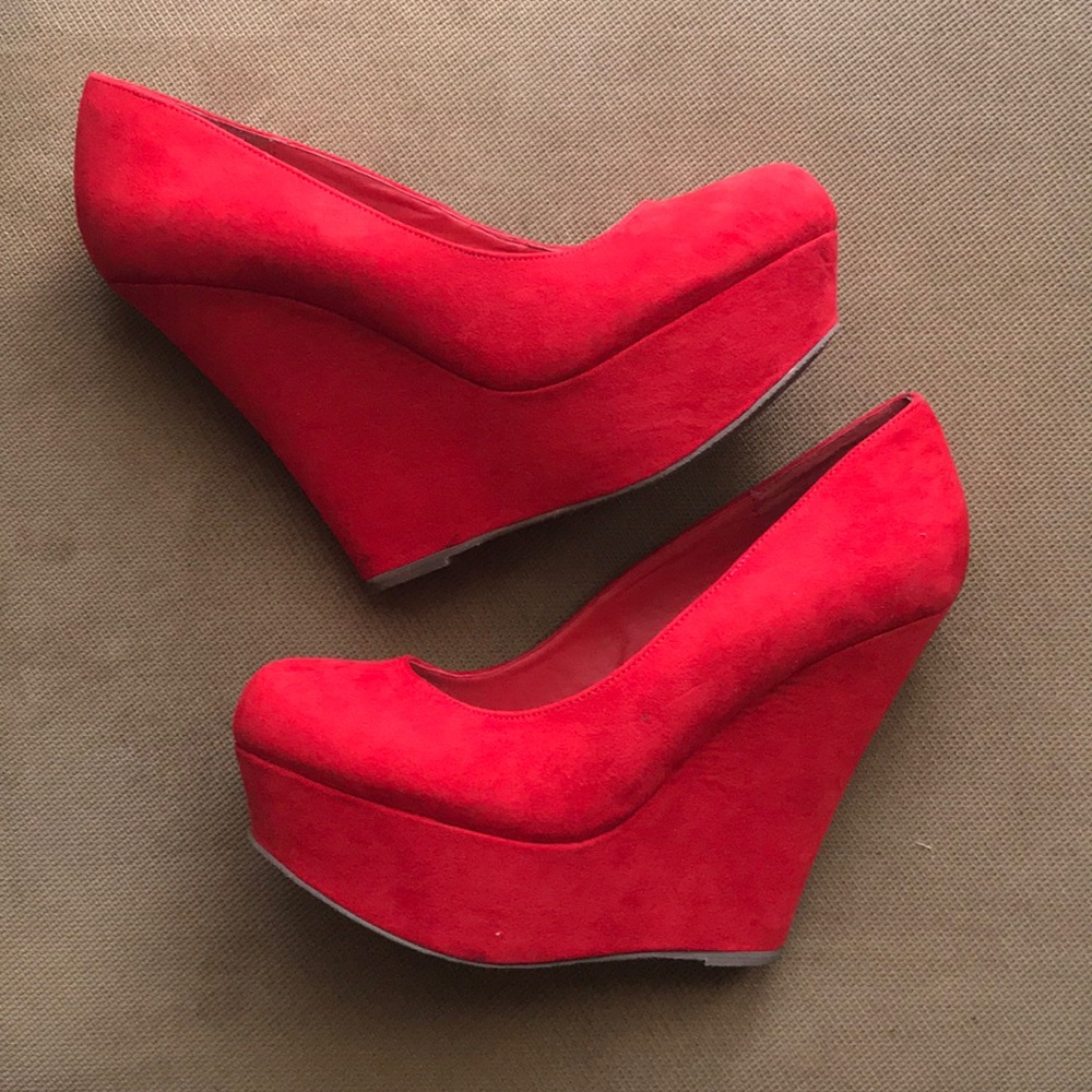 Steve Madden Red Platform Wedge